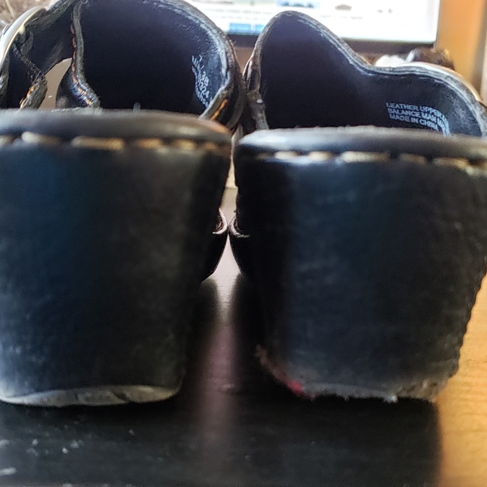 Born Leather Clogs - Picture 7 of 8